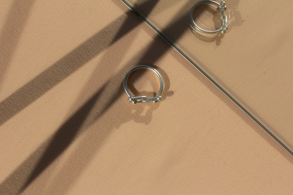 hana kim recycled silver Link Ring 